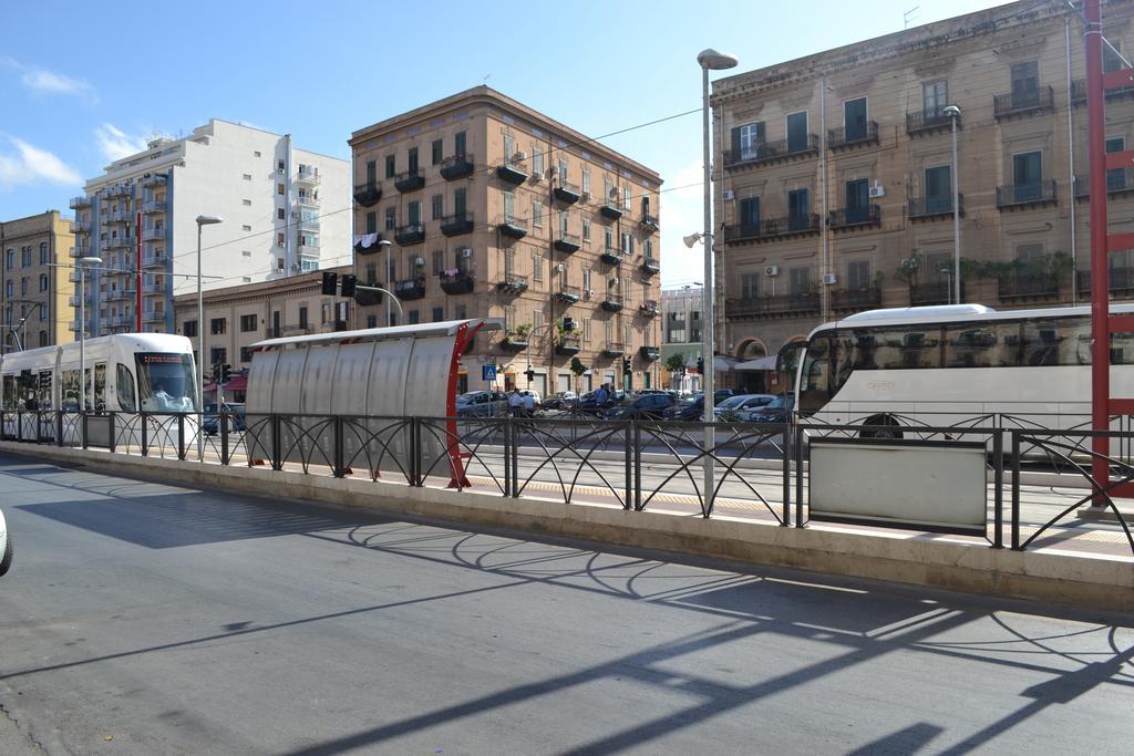 A Tre Passi Dal Centro Hotell Palermo Eksteriør bilde